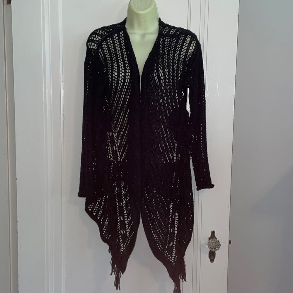 Entro black open weave buttonless cardigan sweater with fringe